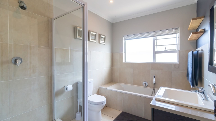 3 Bedroom Property for Sale in Beacon Bay Eastern Cape